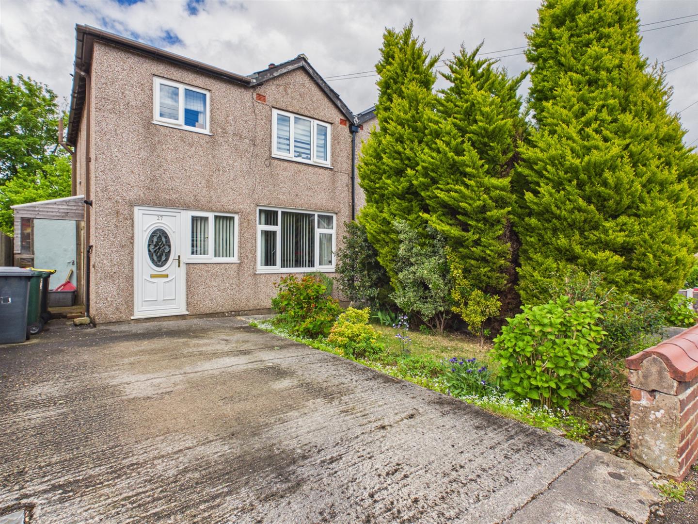 27 Parkfield Drive, Lancaster LA1 4BT